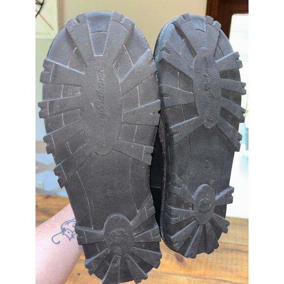 Womens Tommy Bahama Black Fuzzy Winter Fashion Nice Tread Boots Size 8 - Picture 6 of 12